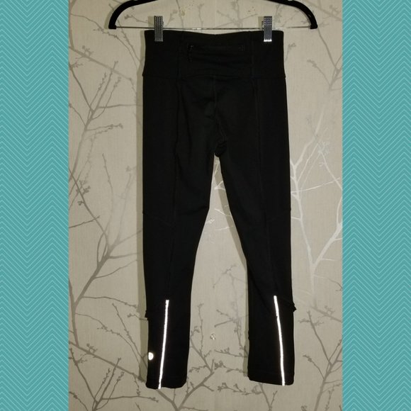 Lululemon Black Luxtreme Mid Rise Stay On Course Crop - Picture 3 of 10